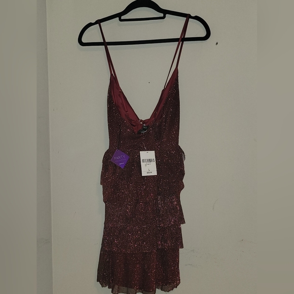 FOREVER 21 Shimmer Top - Picture 2 of 5